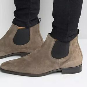 EXPRESS ALMOND TOE SLIP-ON MEN'S LEATHER BOOT